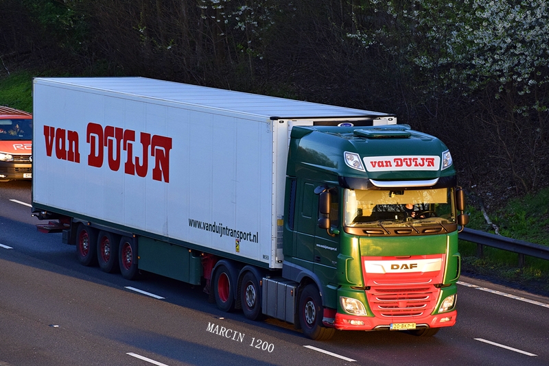 _DSC9859-crop-Van Duijn-DAF XF106 II.JPG