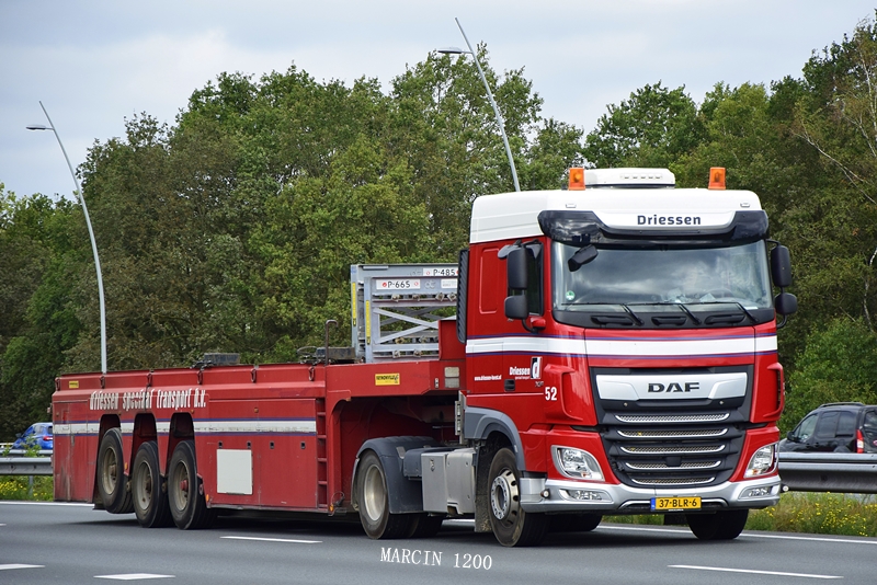 _DSC8915-crop-Driessen-DAF XF106 II.JPG
