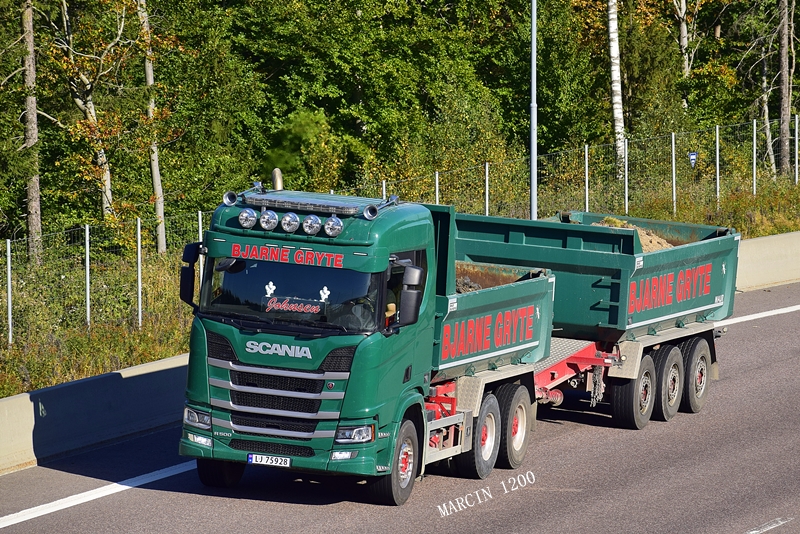 _DSC0141-crop-Bjarne Gryte-Scania R NG.JPG