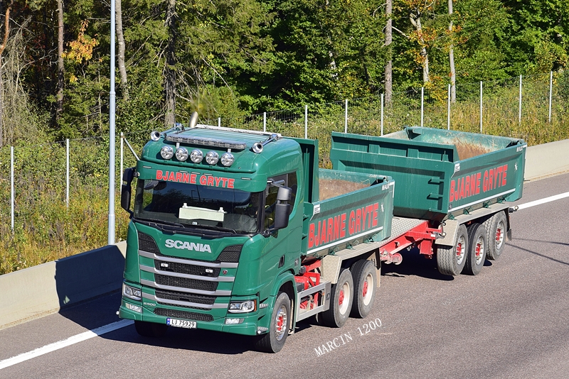 _DSC0254-crop-Scania R NG-Bjarne Gryte.JPG
