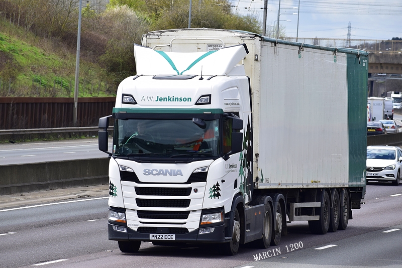 _DSC0743-crop-Scania R NG-A.W. Jenkinson.JPG