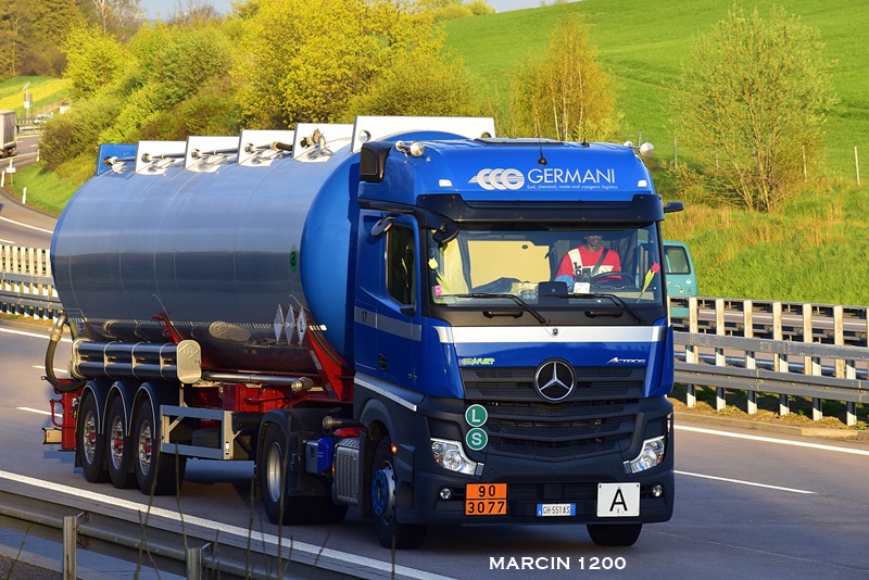 _DSC2555-crop-GERMANI-Mercedes-Benz Actros MP5.JPG