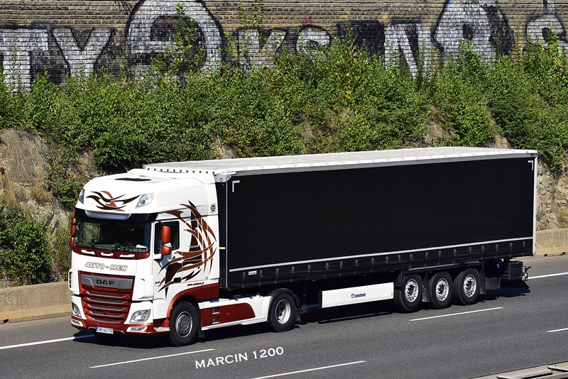 _DSC6316-crop-Auto-Men-DAF XF106 II.JPG