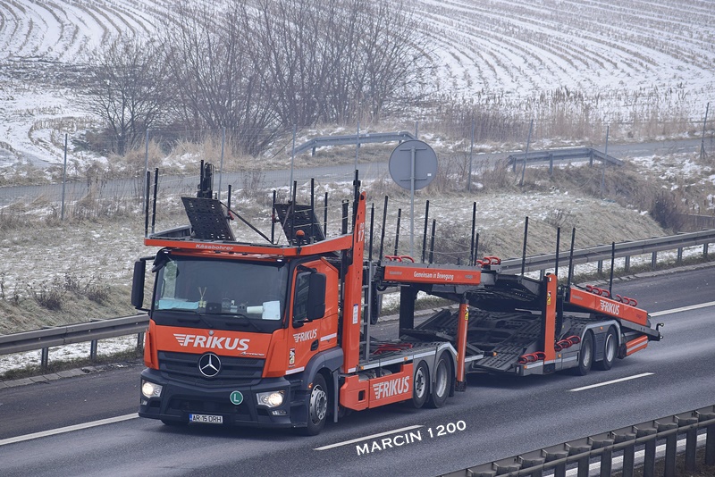 _DSC9457-crop-FRIKUS-Mercedes-Benz Actros MP4.JPG
