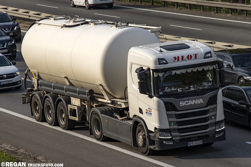 Scania R410 - Młot.jpg