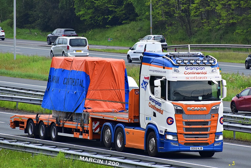 _DSC3705-crop-SCANIA S NG-grampian.JPG