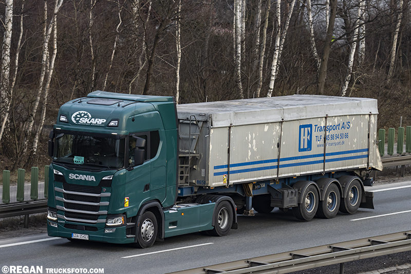Scania S500 Skarp.jpg