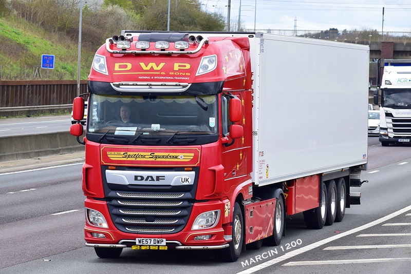 _DSC0685-crop-DWP-DAF XF 106.JPG