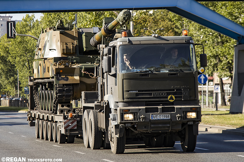 Iveco EuroTrakker - Wojsko Polskie.jpg