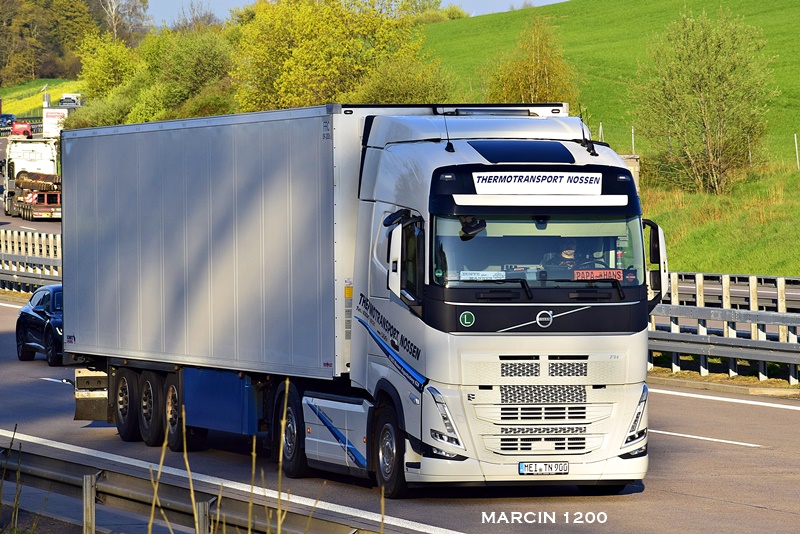 _DSC2612-crop-Thermotransport Nossen-VOLVO FH 5.JPG