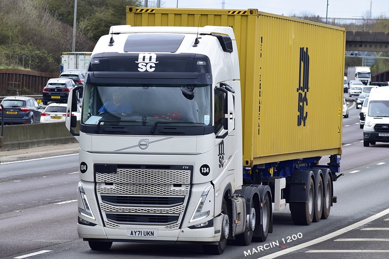 _DSC0565-crop-MSC-VOLVO FH V.JPG