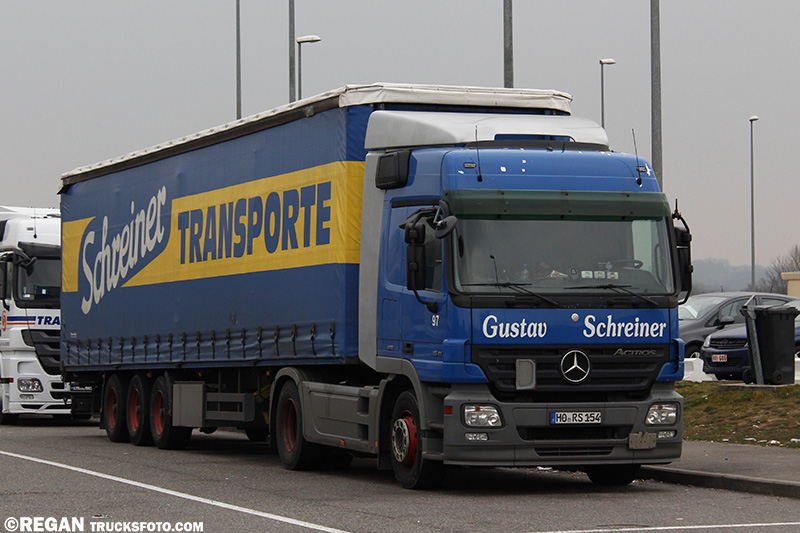 Mercedes-Benz Actros MP2 - Gustav Schreiner.jpg