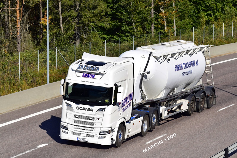 _DSC0305-crop-Sorum Transport-SCANIA R NG.JPG