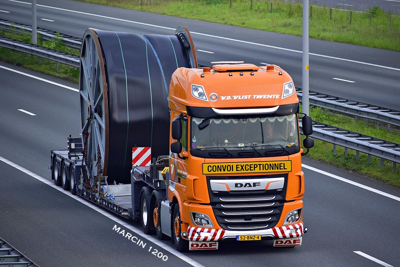 _DSC3494-crop-V.D. Vlist-DAF XF 106 II.JPG