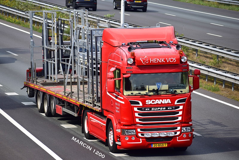 _DSC8476-crop-HENK VOS-SCANIA R STREAMLINE.JPG