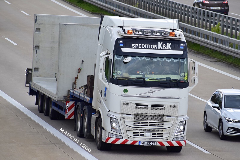 _DSC2447-crop-Spedition K&K-VOLVO FH IV.JPG