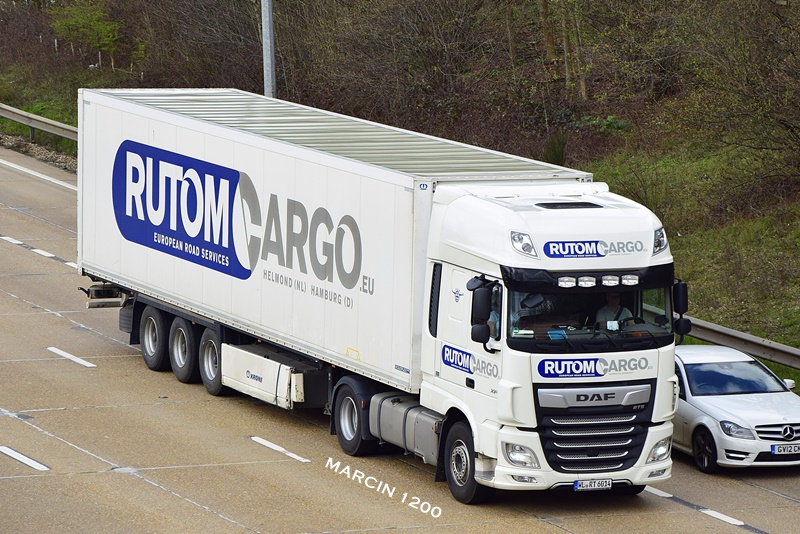 _DSC5228-crop-RUTOM CARGO-DAF XF 106.JPG
