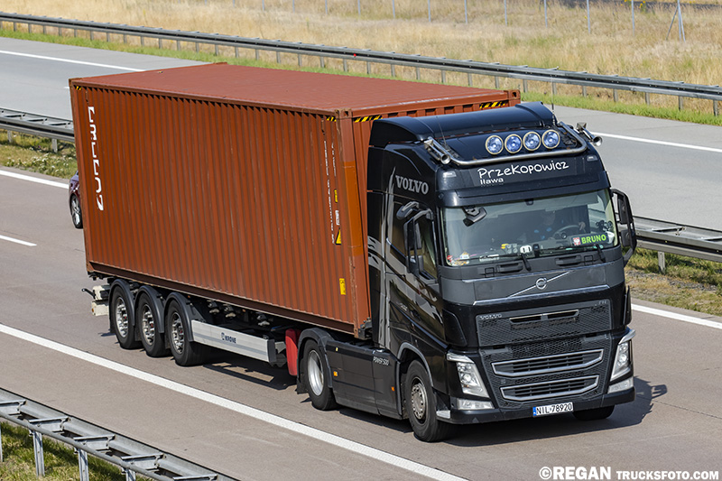 Volvo FH4 - Przekopowicz Iława.jpg