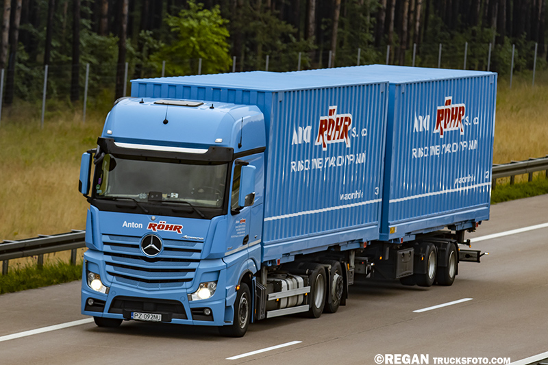 Mercedes-Benz Actros MP4 - Anton.jpg