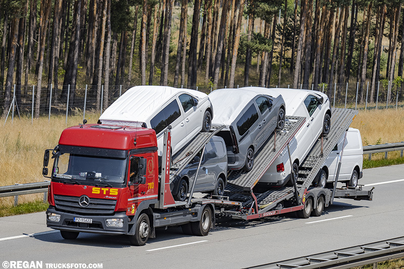 Mercedes-Benz Atego STS.jpg