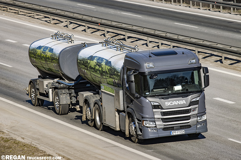 Scania P450 - Mleczarek.jpg