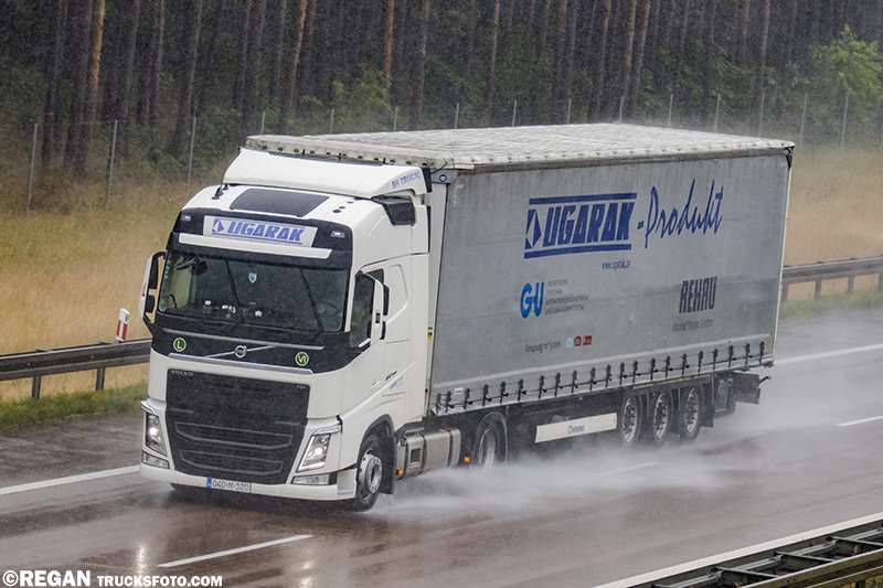 Volvo FH4 - Ugarak.jpg