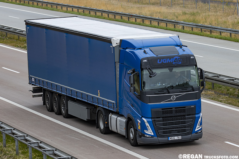 Volvo FH5 - Ugma.jpg