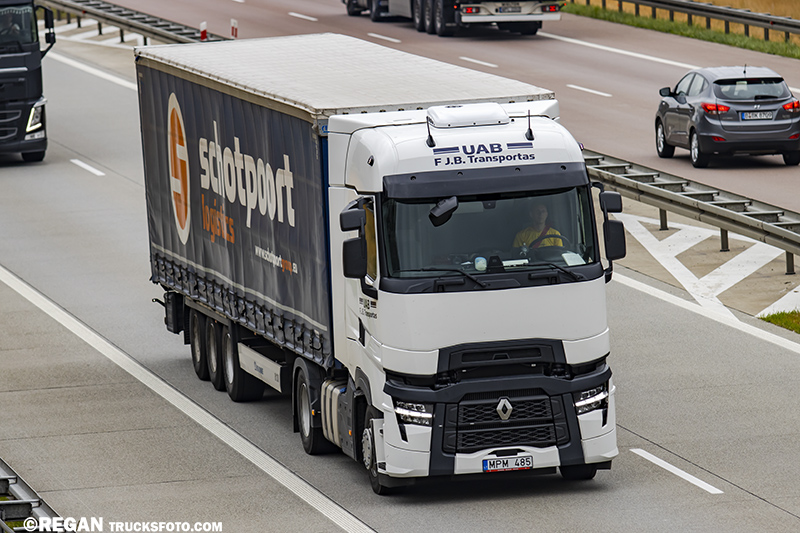 Renault Range T Evo - UAB F.J.B. Transportas.jpg