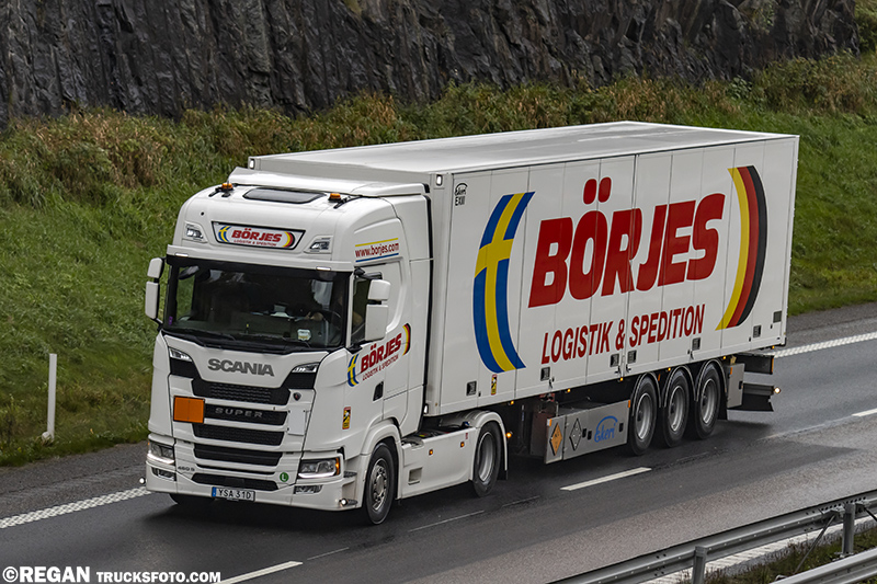 Scania 460S Super - Borjes.jpg