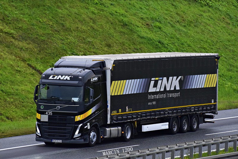 _DSC6890-crop-LINK-VOLVO FH V.JPG
