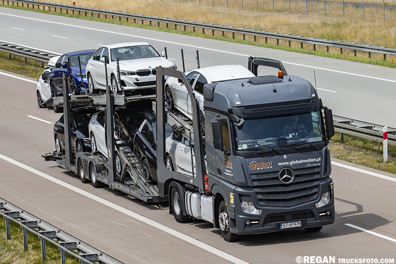Mercedes-Benz Actros MP4 - Global Motion.jpg