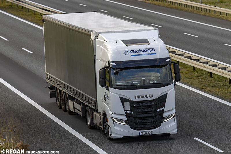 Iveco S-Way Glob-Logis.jpg