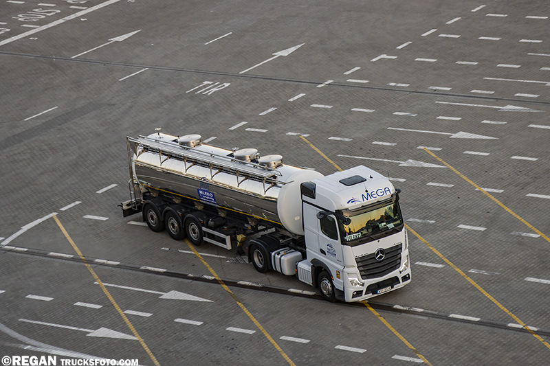 Mercedes-Benz Actros MP5 - Mega Sierpc.jpg
