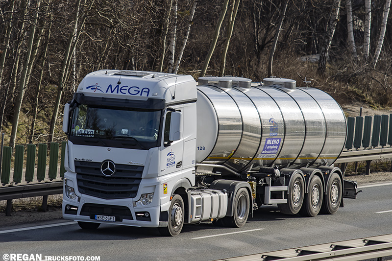 Mercedes-Benz Actros MP4 - Mega Sierpc.jpg