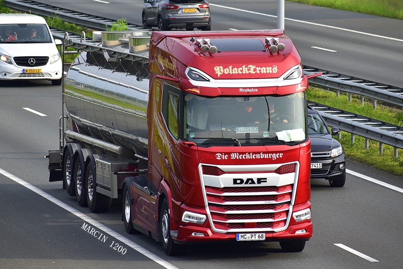_DSC3395-crop-Polack Trans-DAF XG.JPG