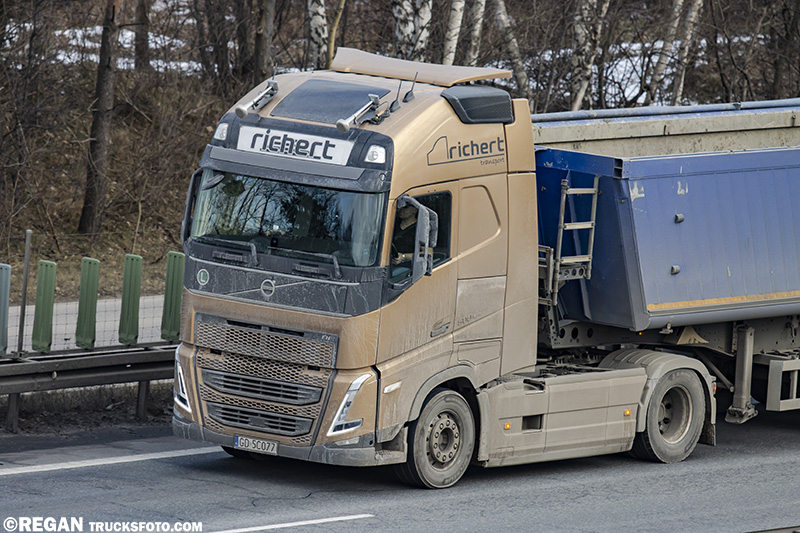 Volvo FH5 - Richert.jpg