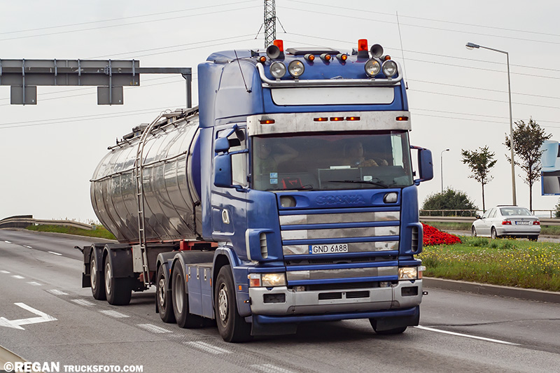 Scania serii 4.jpg
