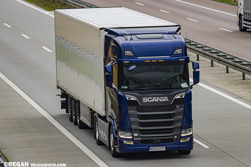 Scania 590S V8.jpg