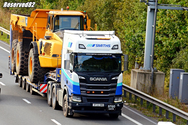 DSC_1653.JPG Smiths.JPG