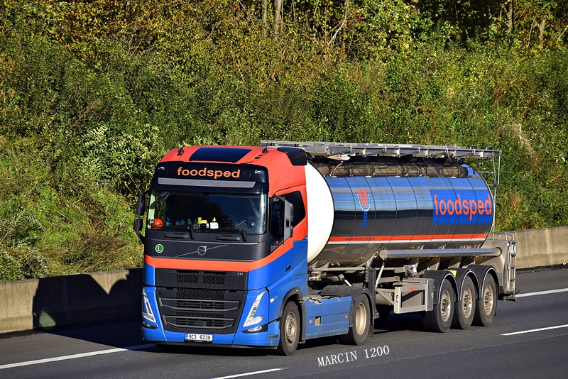_DSC8138-crop-Foodsped-VOLVO FH V.JPG