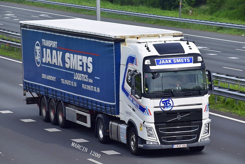 _DSC3215-crop-JAAK SMETS-VOLVO FH IV.JPG