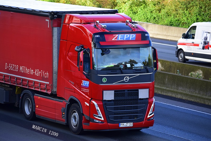 _DSC7692-crop-ZEPP-VOLVO FH V.JPG