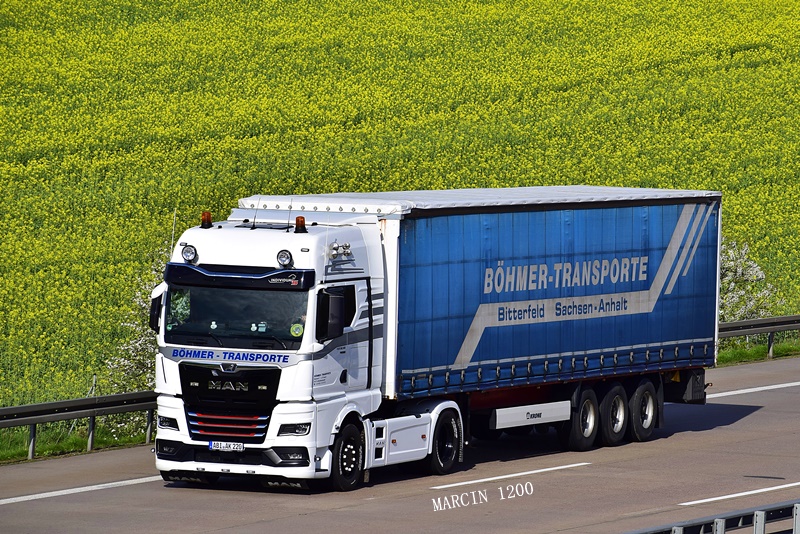 _DSC2360-crop-MAN TGX II-Böhmer Transporte.JPG