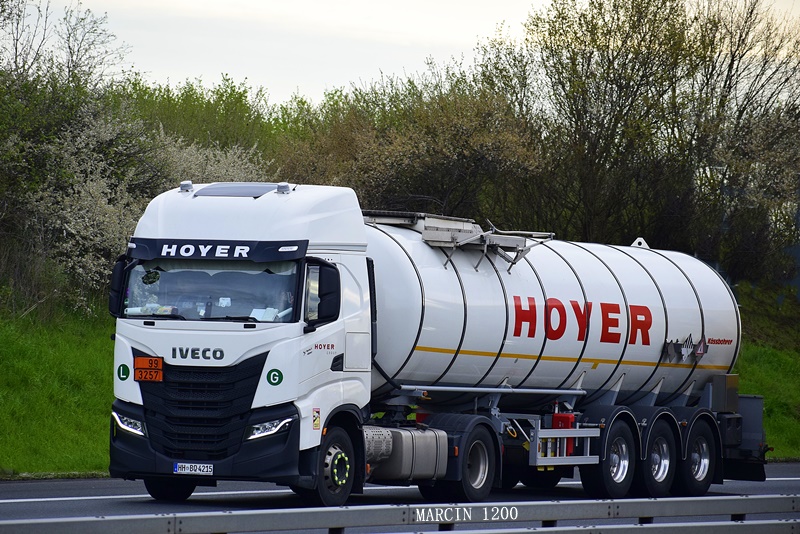 _DSC1131-crop-HOYER-IVECO S-WAY.JPG