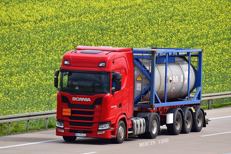 _DSC1735-crop-HOYER-SCANIA S NG.JPG