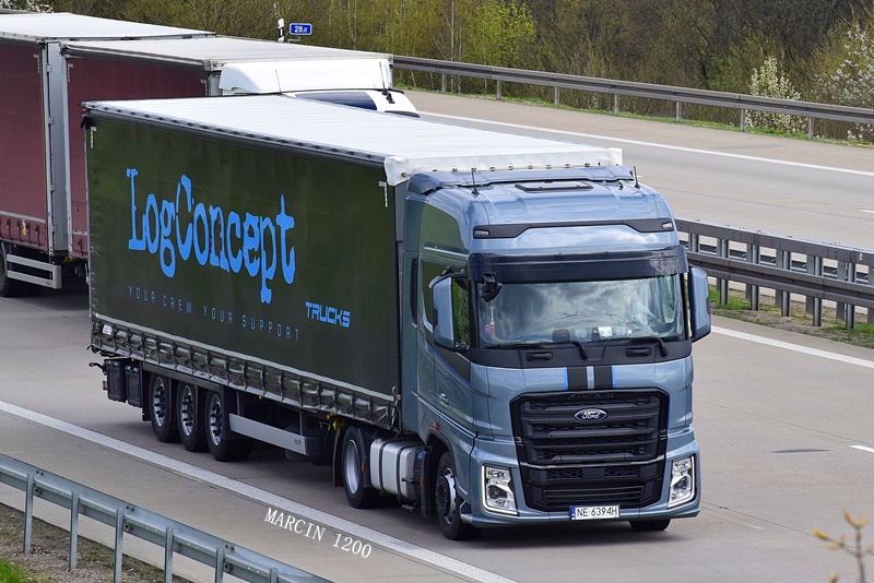 _DSC2092-crop-LogConcept-FORD F-MAX.JPG