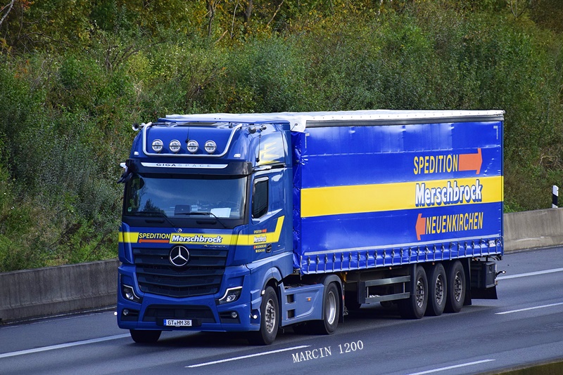 _DSC7528-crop-Merschbrock Spedition-Mercedes-Benz Actros MP5.JPG