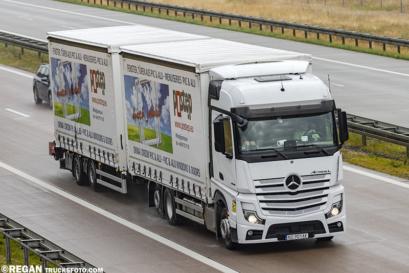 Mercedes-Benz Actros MP5 L - Postep.jpg