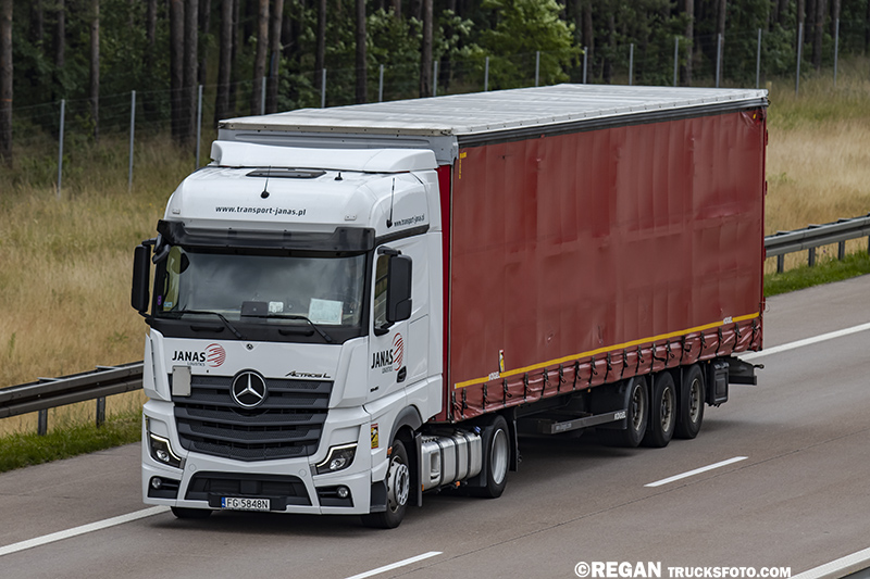 Mercedes-Benz Actros MP5 L - Janas.jpg