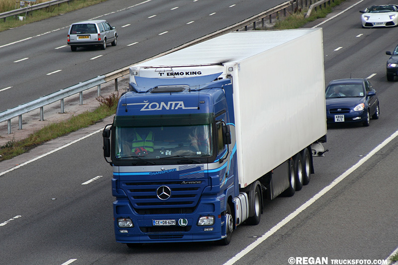 Mercedes-Benz Actros MP2 Zonta.jpg